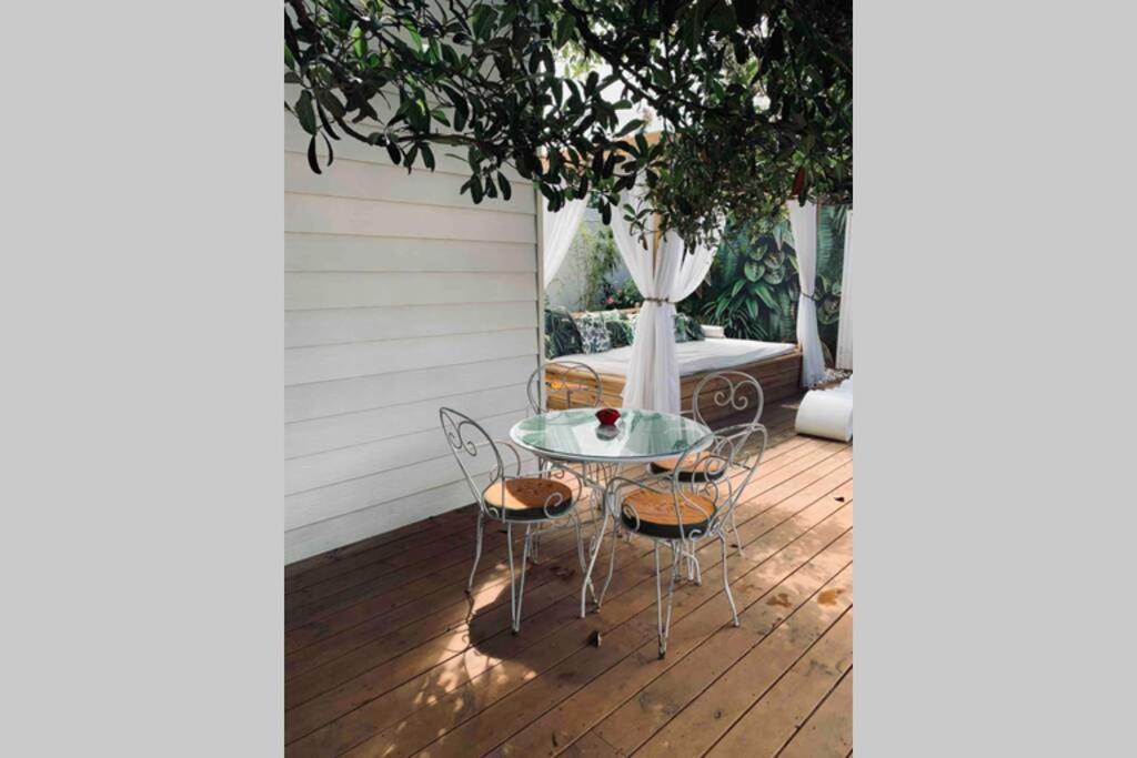 La Caze Amoremieve Pour Un Sejour Cozy A St Pierre 생피에르 외부 사진