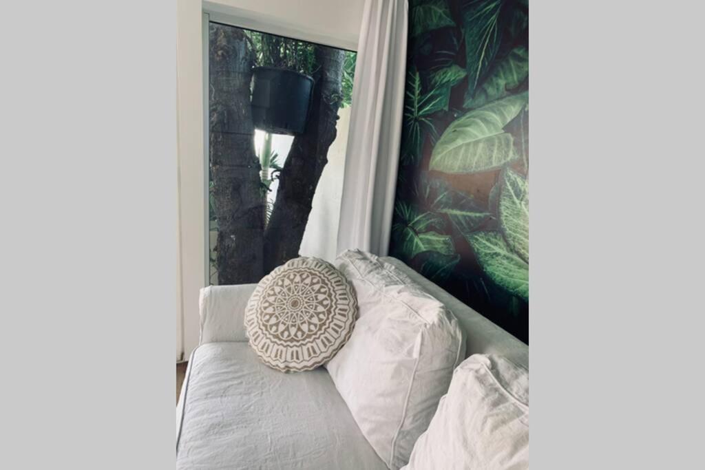 La Caze Amoremieve Pour Un Sejour Cozy A St Pierre 생피에르 외부 사진
